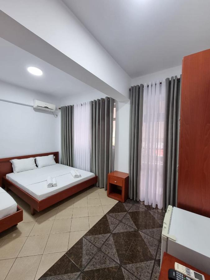 Ideal Apartments & Rooms Sarandë Eksteriør bilde