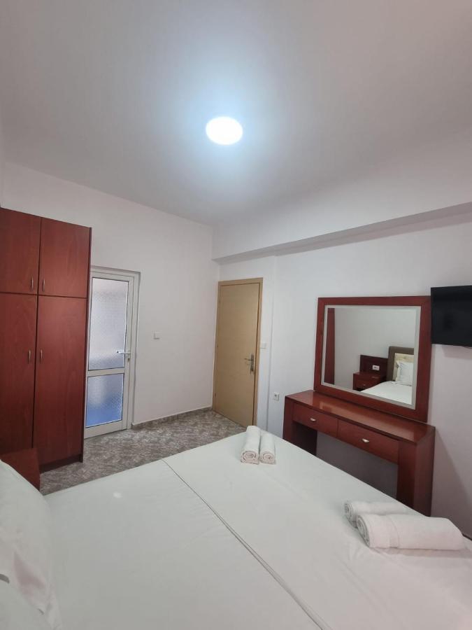 Ideal Apartments & Rooms Sarandë Eksteriør bilde